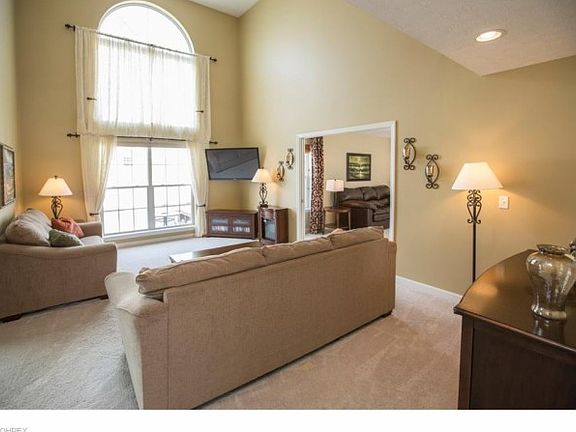 4th image of 37008 Chaddwyck Ln