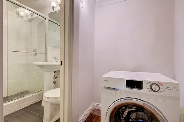 Rented by REAL New York | media 11