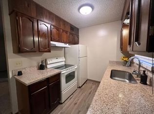 6816 W Par Ln APT 2, Wichita, KS 67212
