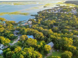 1572 Periwinkle Dr, Mount Pleasant, SC 29466