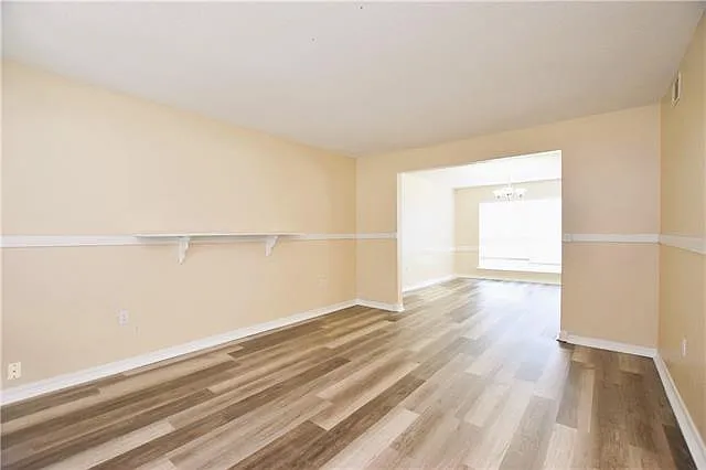 5404 Clearpoint Dr — Photo 4