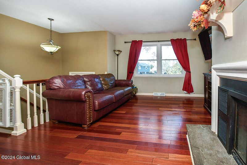 2nd image of 9 Arthur Drive