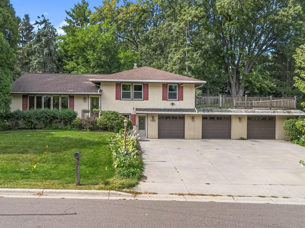 2265 Marion Rd, Roseville, MN 55113