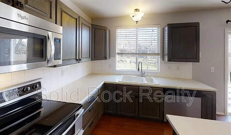 8175 Saint Helena Dr — Photo 4