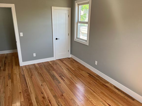 3rd image of 26 Hildreth Pl Floor 2
