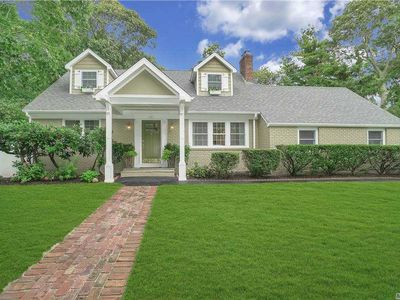 133 Quaker Path, Setauket, NY, 11733