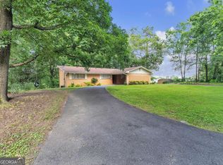 225 Melea Ln, Calhoun, GA 30701