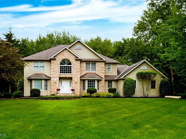 5075 Delray Ave, Solon, OH 44139
