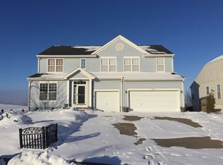 2360 Sand Hills Dr, Papillion, NE 68046