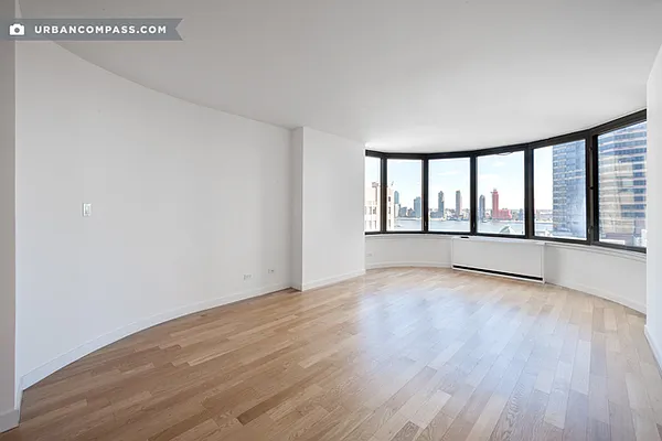 Rented by Compass | media 60