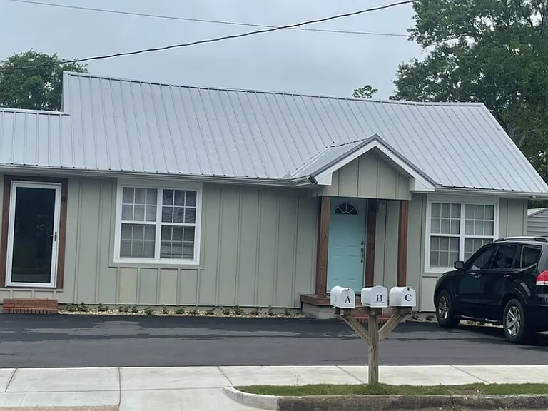304 Stewart St #A — Photo 1