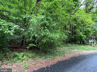 892 Crystal Rock Rd, Lusby, MD 20657