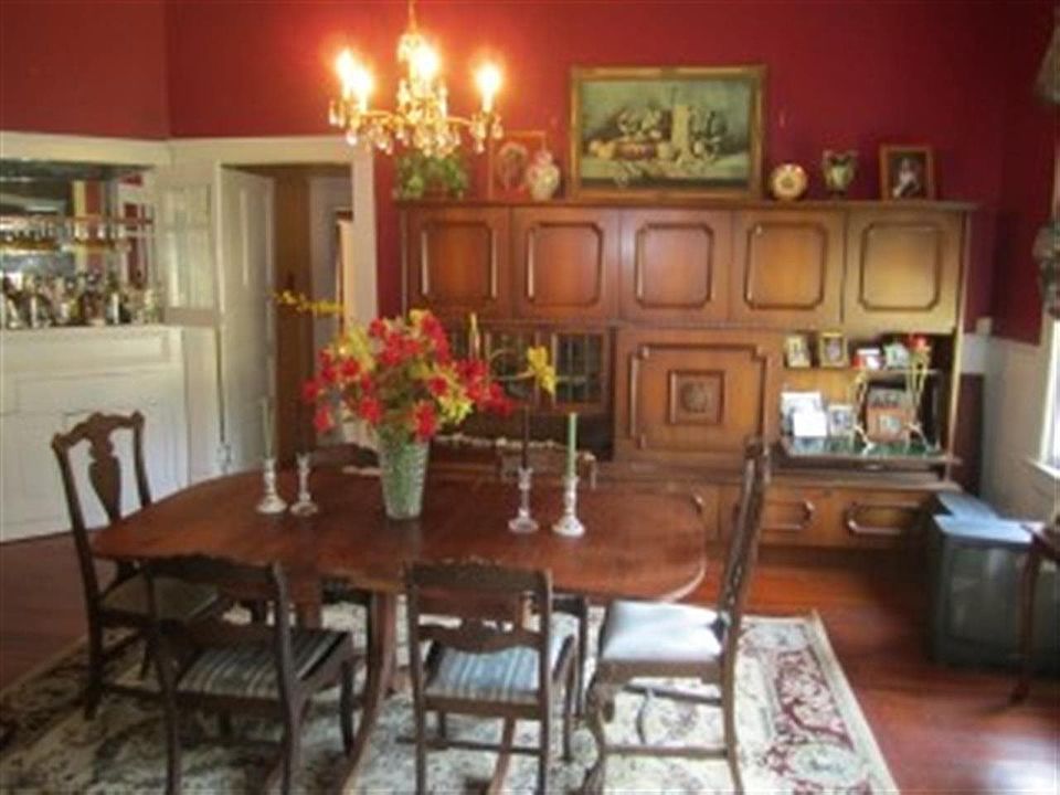 2nd image of 1201 Trenton St