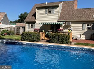 3 Broad Wing Dr, Denver, PA 17517