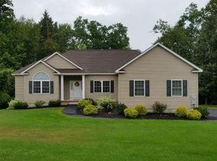 53 Meghan Dr, Sandown, NH 03873