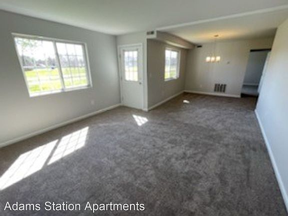 4th image of 1 Juniper Dr #302