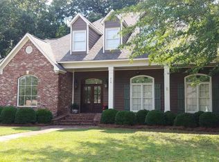414 Thorngate Dr, Brandon, MS 39042