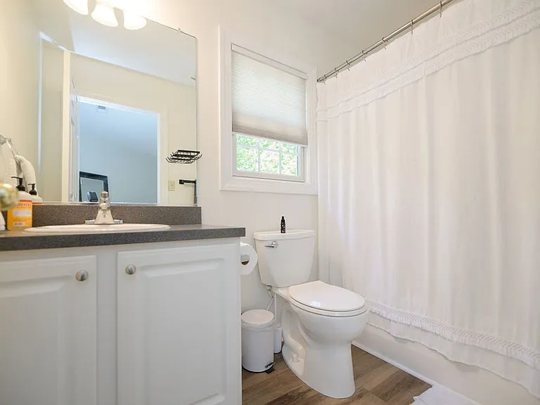 183 Herman Melville Ave — Photo 14
