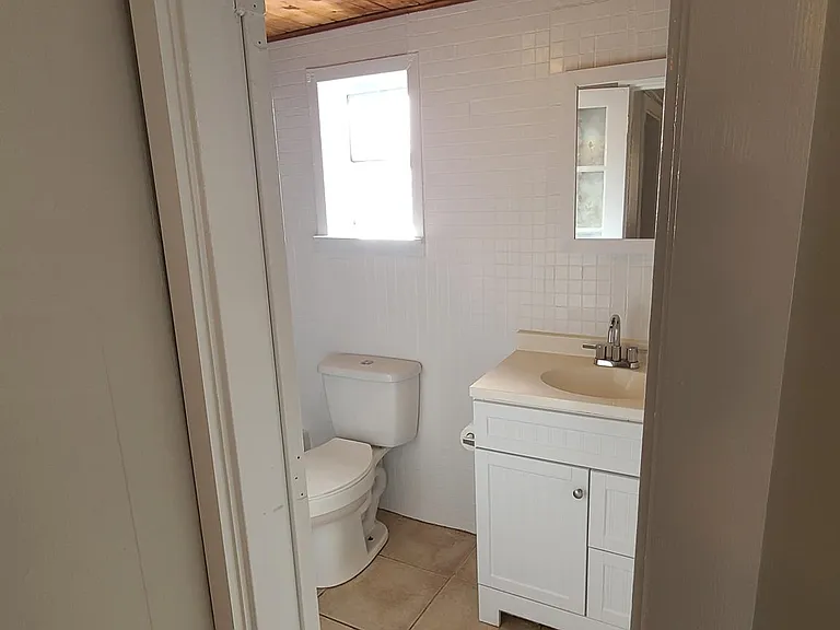 315 S J St #B — Photo 12