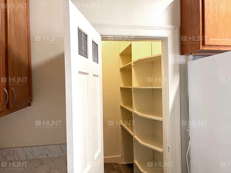 1 E Park Ln #321 — Photo 8