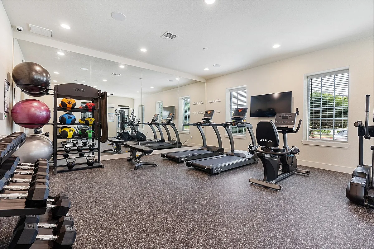 Fitness Center - Eaglebrook Apartments