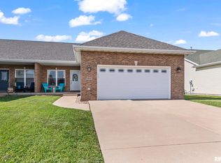 3813 Sugar Loaf Dr, Springfield, IL 62711