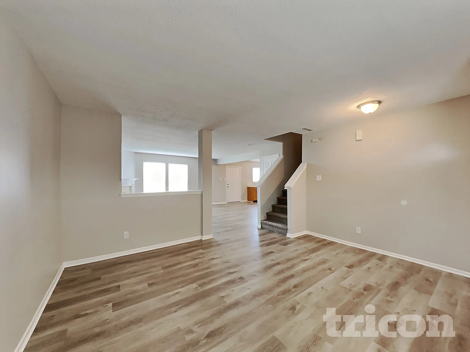 6714 Waverhill Drive Indianapolis IN — Photo 3