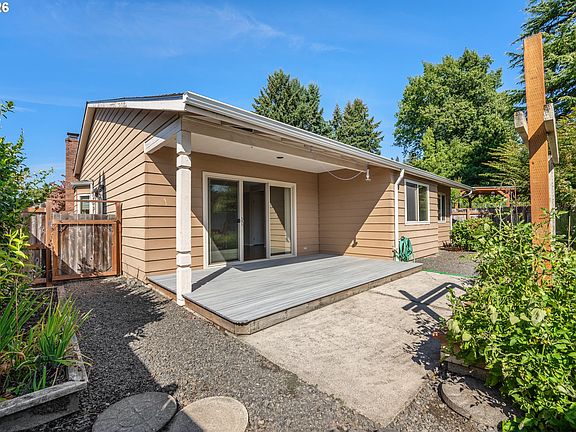 4th image of 10175 SW Highland Dr