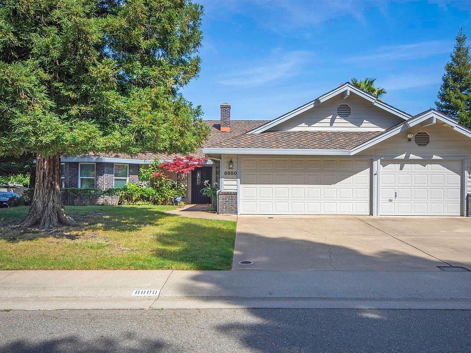 2nd image of 8880 Glori Dawn Dr