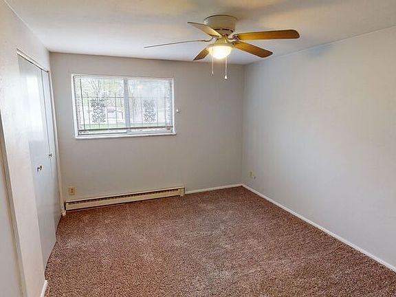 4th image of 4654 Burkhardt Ave #B