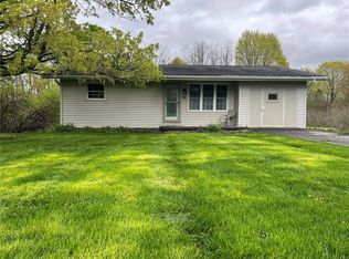 38 Crest Ave, Macedon, NY 14502