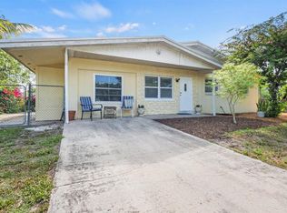 1625 SE Dixie Highway, Stuart, FL 34994