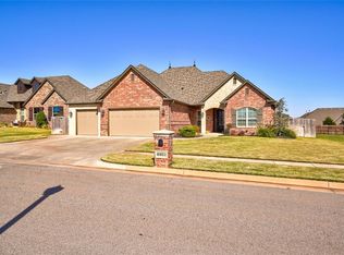10821 NW 34th Cir, Yukon, OK 73099