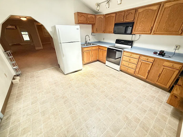 2649 Douglas Run Rd — Photo 5