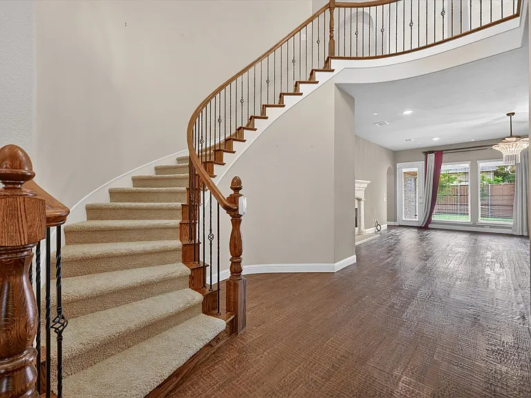10075 Stancil Ln — Photo 8