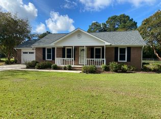 1905 Paulette Rd, Morehead City, NC 28557