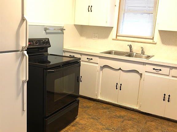 3rd image of 1209 E Woodward Heights Blvd
