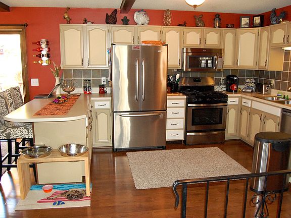 2nd image of 604 21st St