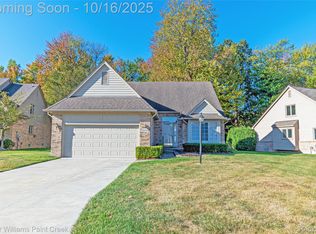 52143 Wolcot Ct, Macomb, MI 48042