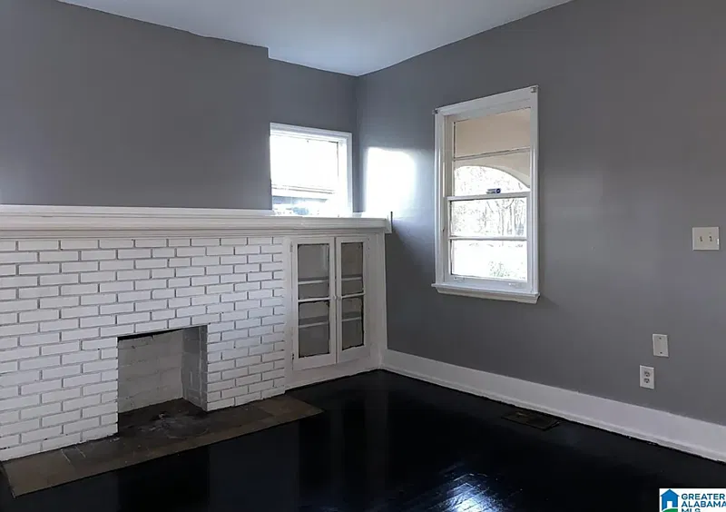 4 bed, 2.0 bath, 1200 sqft, $1,200 — Photo 2
