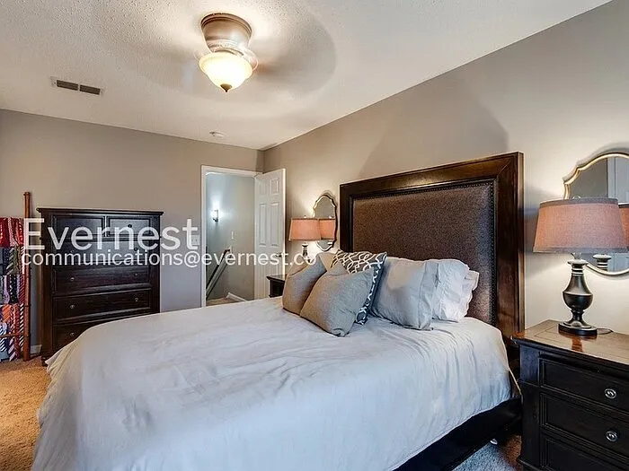 157 Shadow Glen Dr — Photo 13