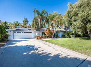 41207 Crest Dr, Hemet, CA 92544