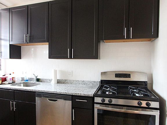 3rd image of 1607 W Berteau Ave #1607THREE