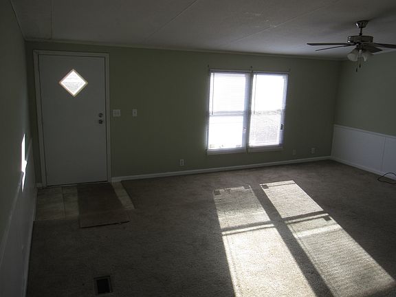 3rd image of 240 Morgans Pl