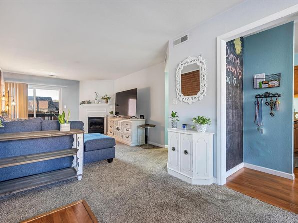 1984 Greenglen Dr APT 202, Saint Louis, MO 63122