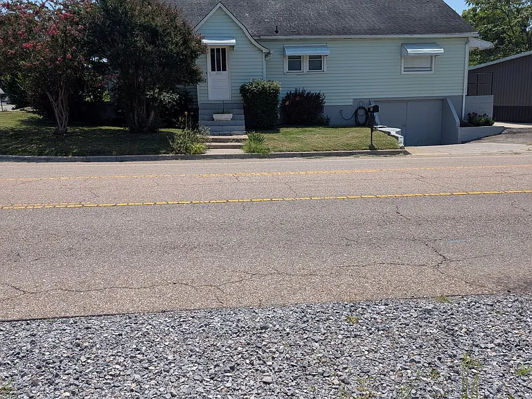 358 E Lincoln Rd — Photo 3