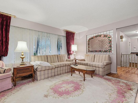 4th image of 8285 Burnlake Dr
