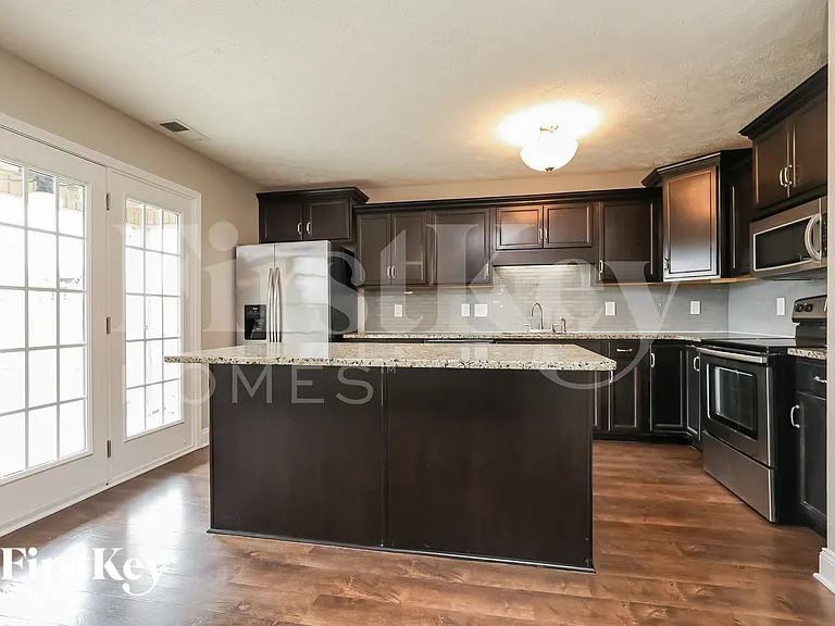 1280 Eagles View Dr — Photo 5