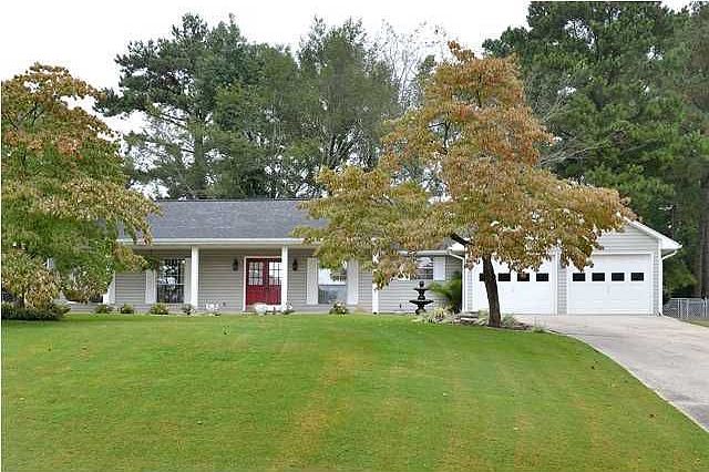 1st image of 425 Brookside Dr