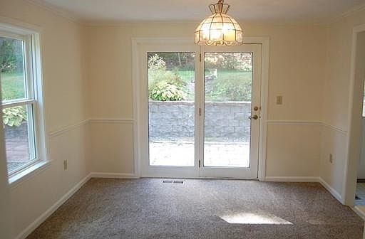 5th image of 119 Newton St